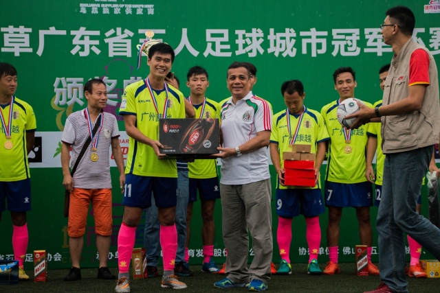 威少三双快船克太阳锁季后赛 鹈鹕重回西部第6