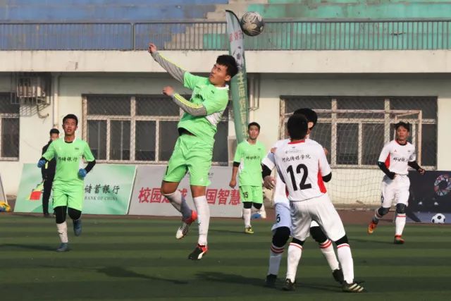 WCBA-韩旭19+8李梦13分 四川女篮13连胜领跑